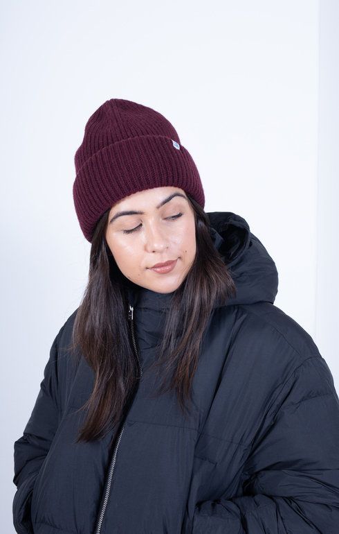 Good Basics Beanie - Barn Red