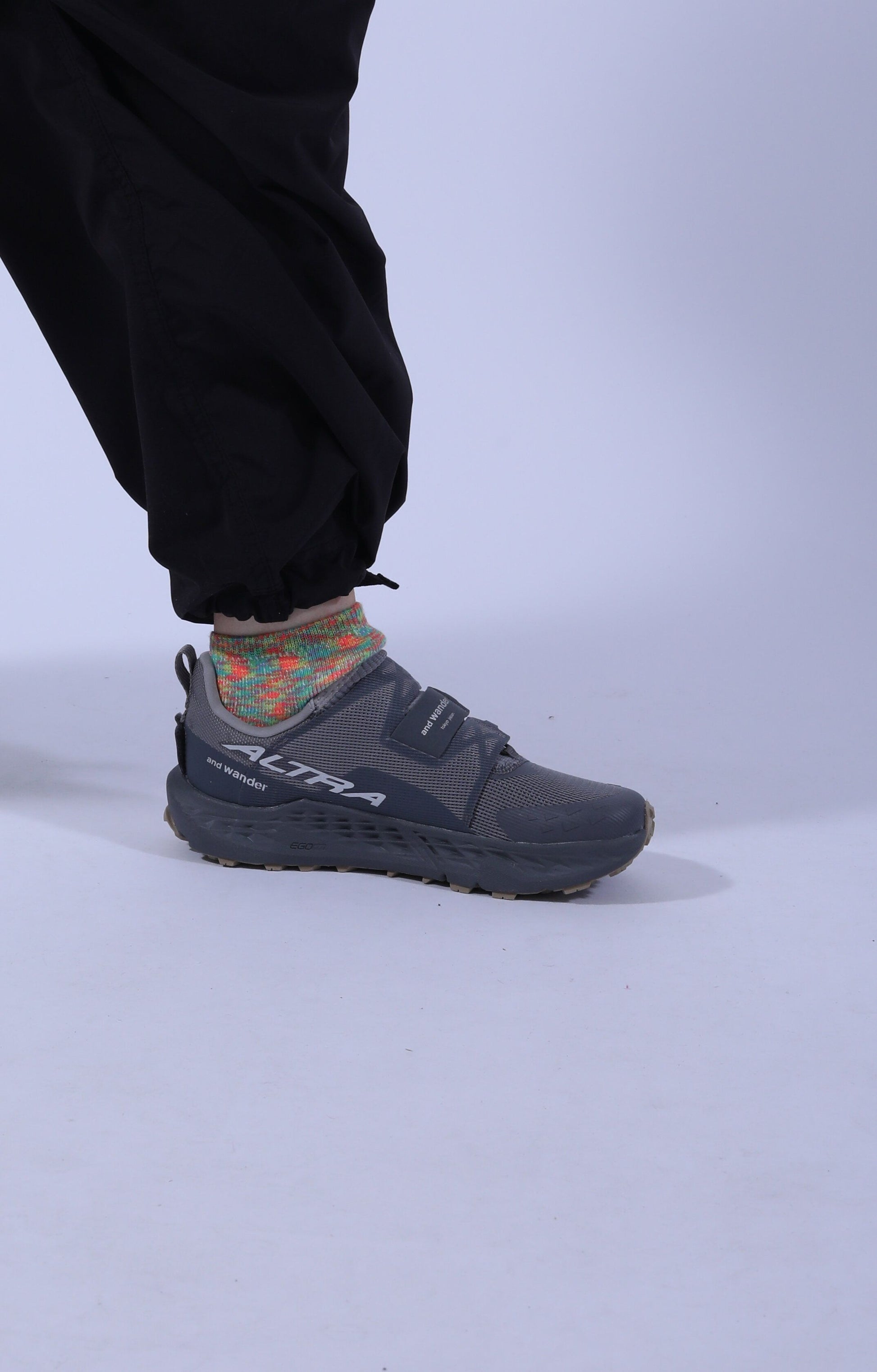 ALTRA x and Wander TIMP 5 Boa Gray