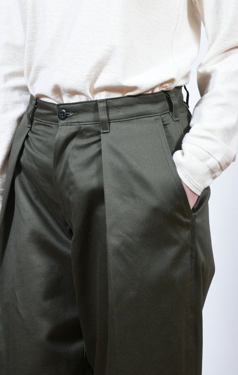Riding Pants in Olive Sateen