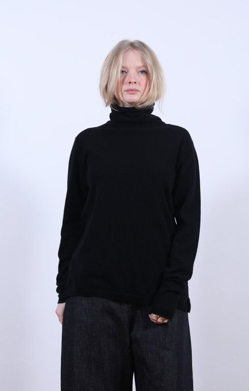 Winter Roll Neck Black