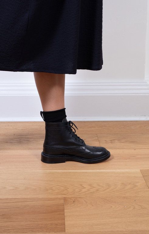 Stephy Brogue Boot Black