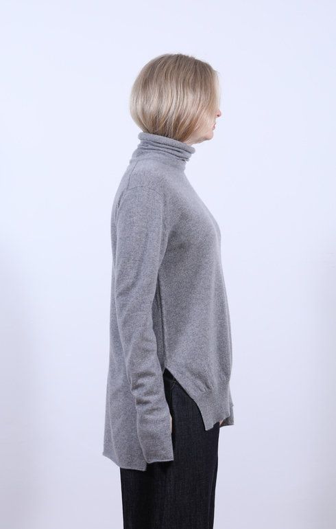Side Split Roll Neck Brume
