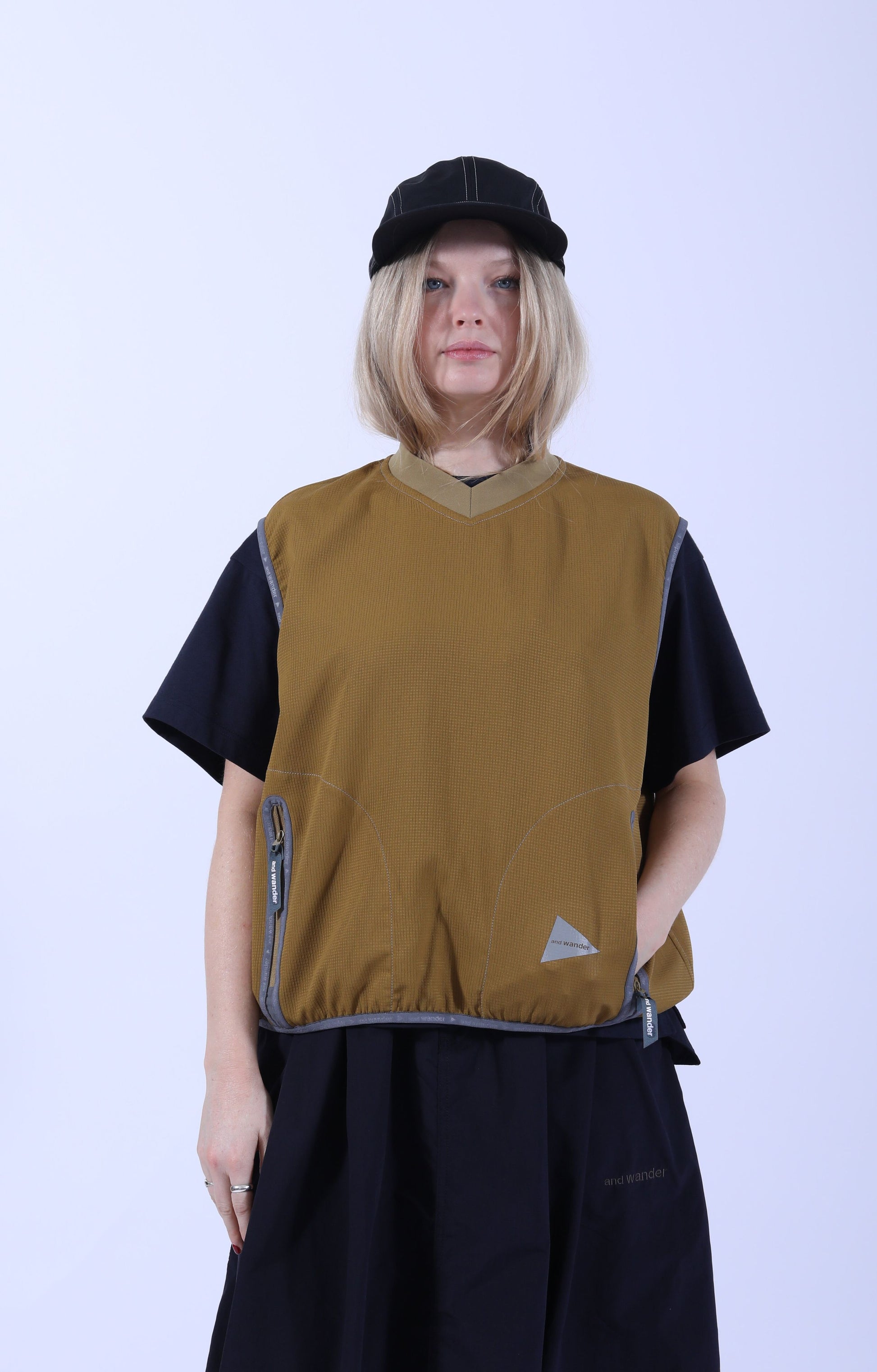 Vent Vest Camel