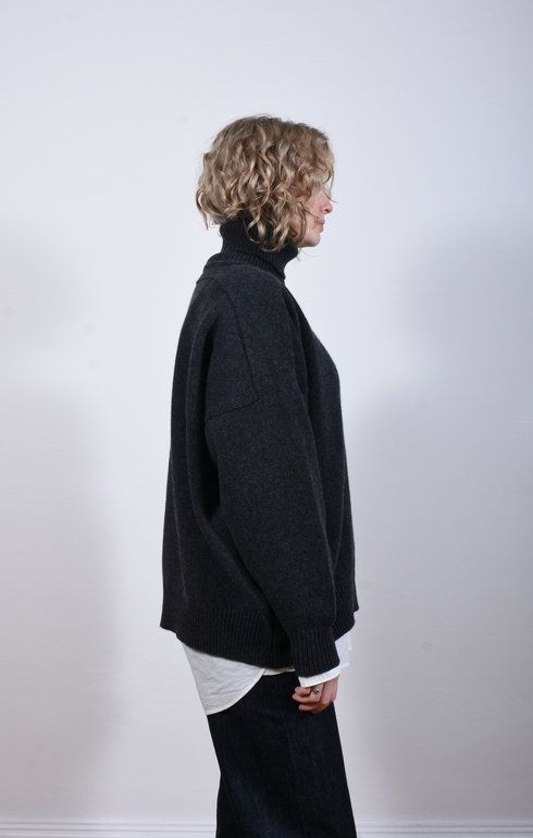 Meri Saddle Jumper Charcoal