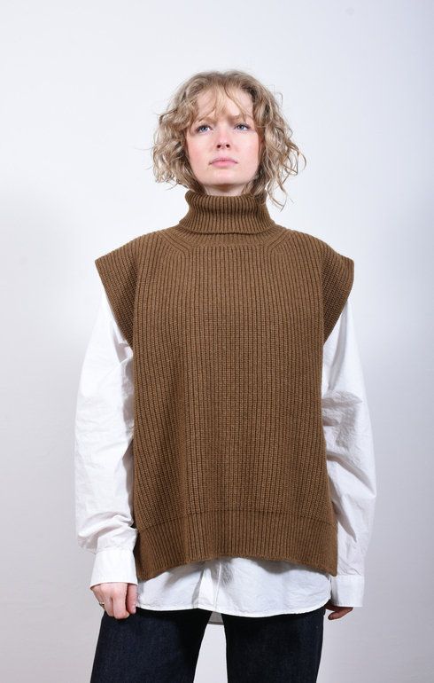 Meri Roll Neck Tabard Corteccia