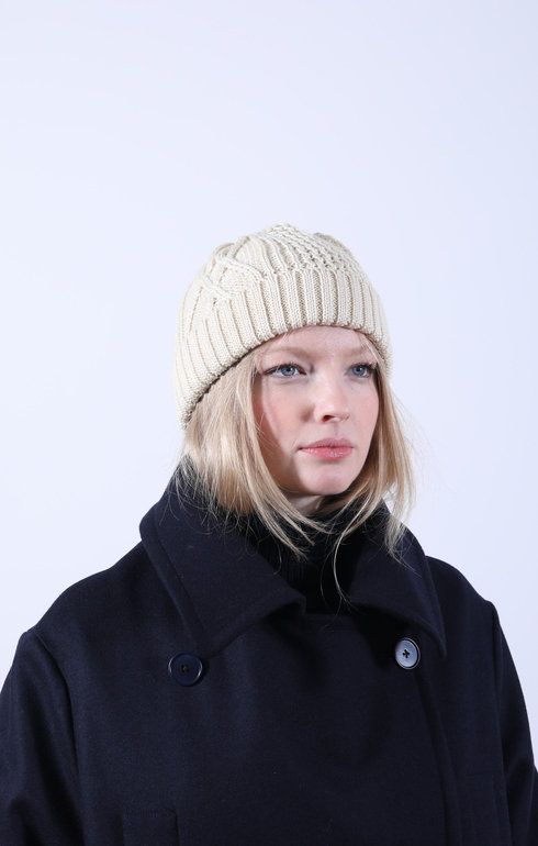 AC/W Aran Cable Beanie Ivory