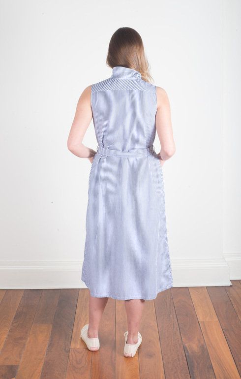 Classic Dress Navy/White