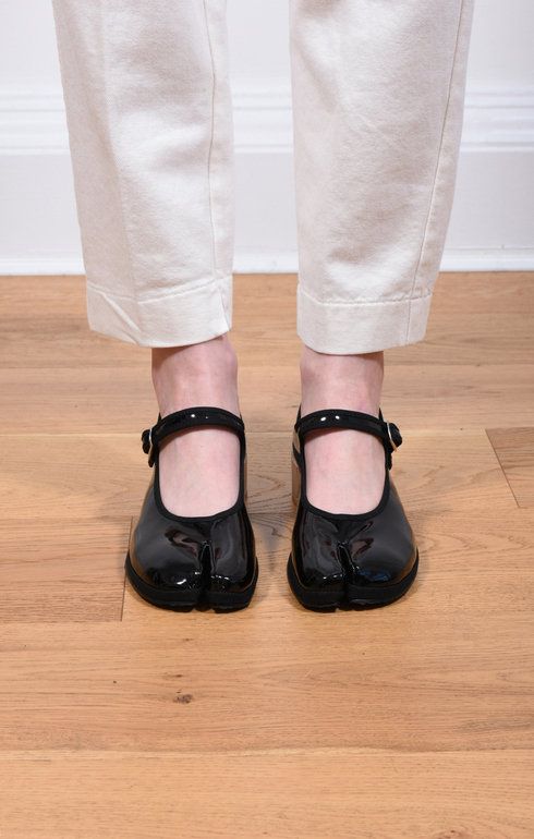 FU Tabi Mary Jane Patent Shoes Black