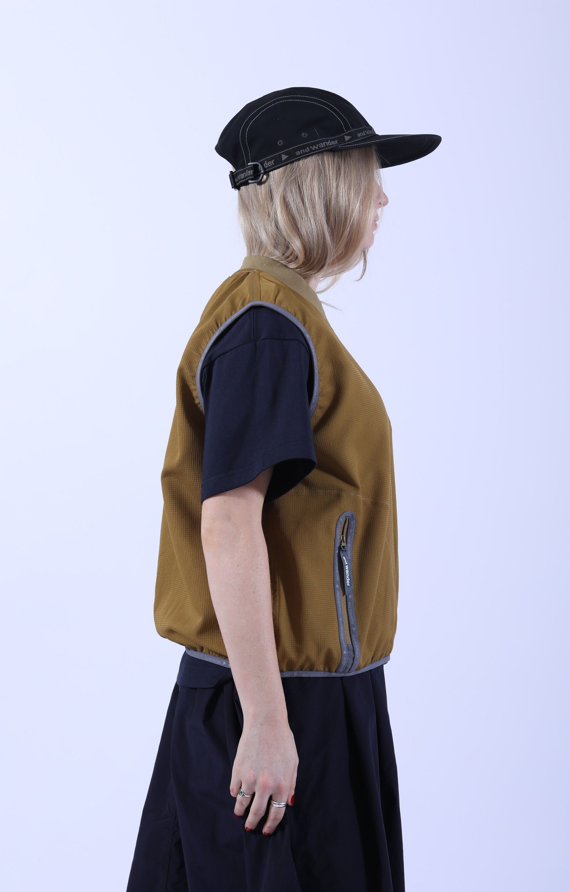 Vent Vest Camel